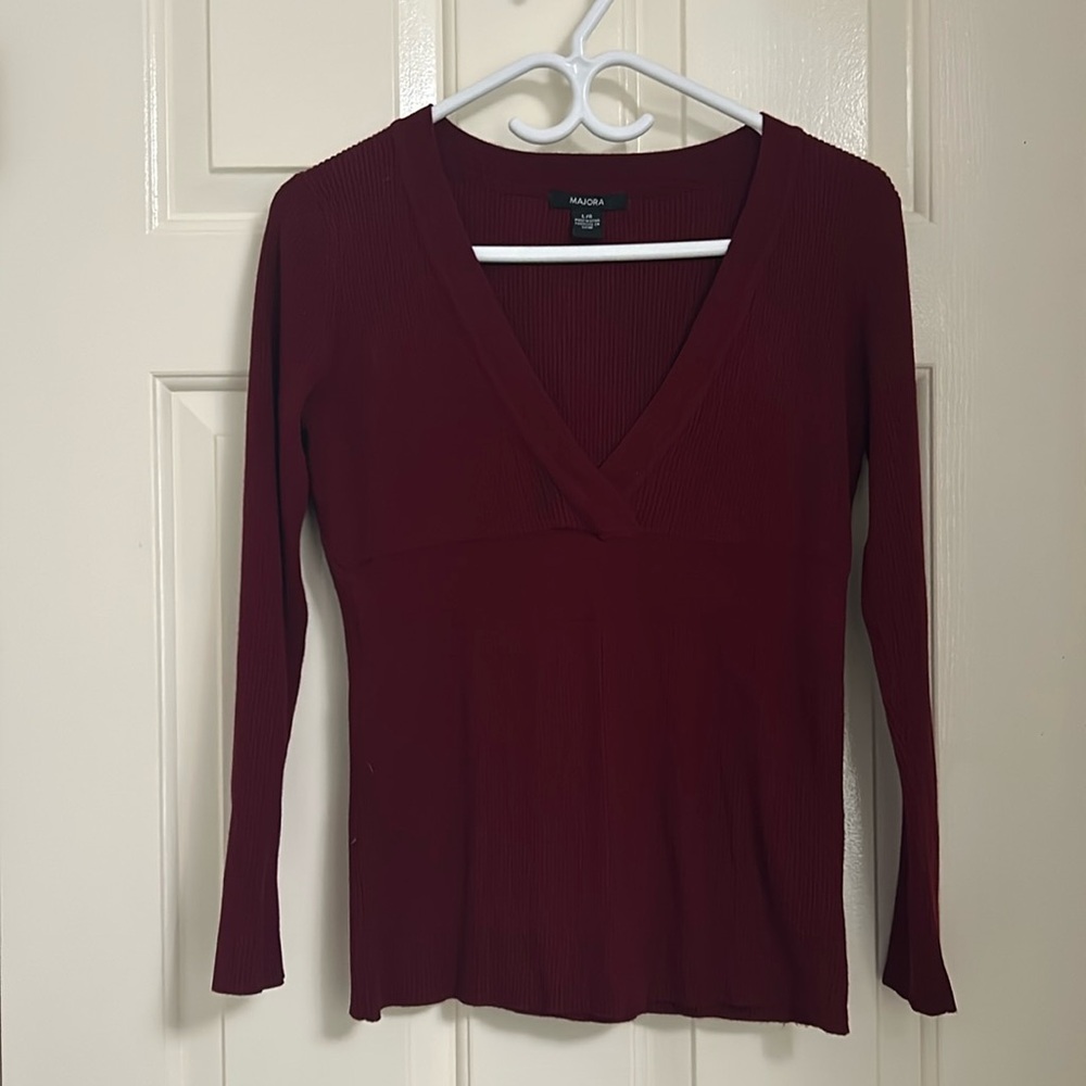 🤩 3 FOR $25 🤩 Red knit top